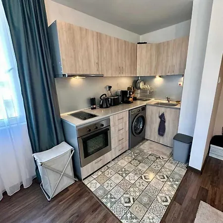 Pn 2 Apartment *